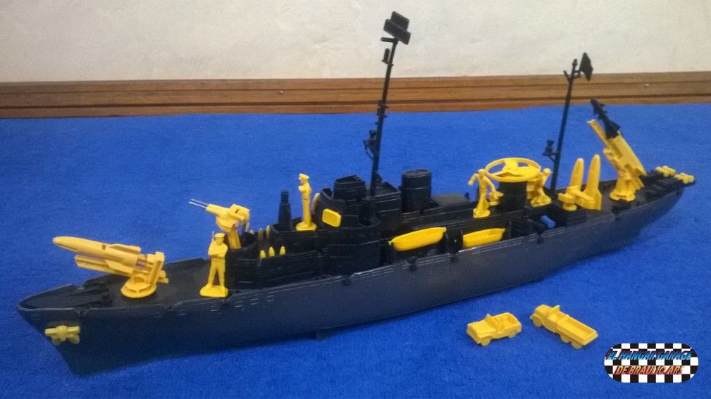 BARCO DE GUERRA ATOMICO o ACORAZADO LANZA MISILES de Juguetes Dinamicos de Mexico reedicion de Marx Toys SEGUNDA PARTE Steemit